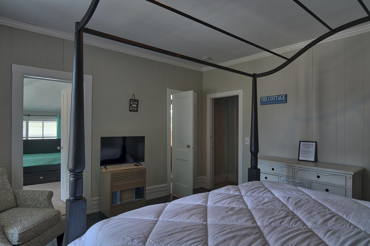 Charlevoix House Bed & Breakfast エクステリア 写真