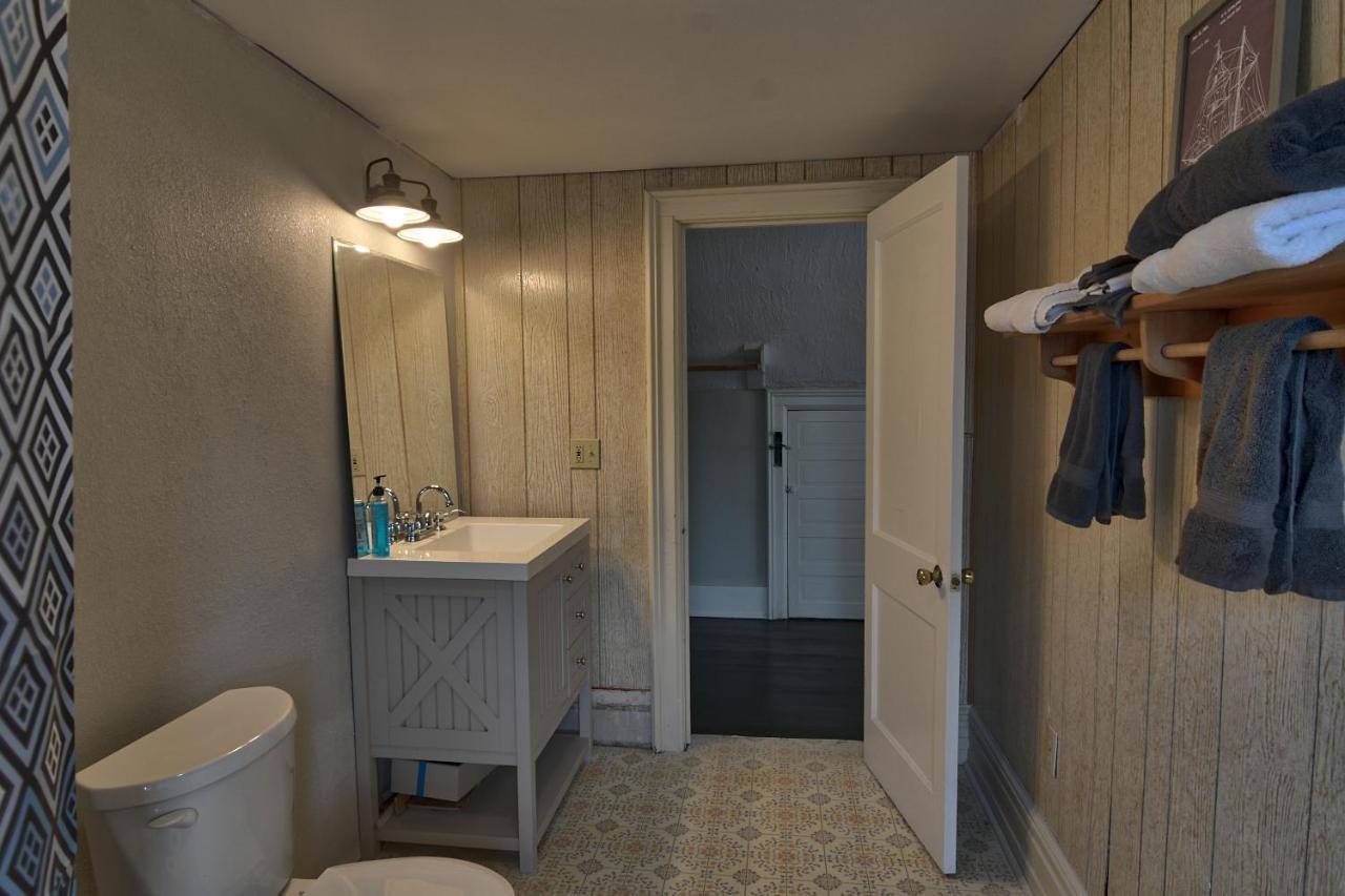 Charlevoix House Bed & Breakfast エクステリア 写真