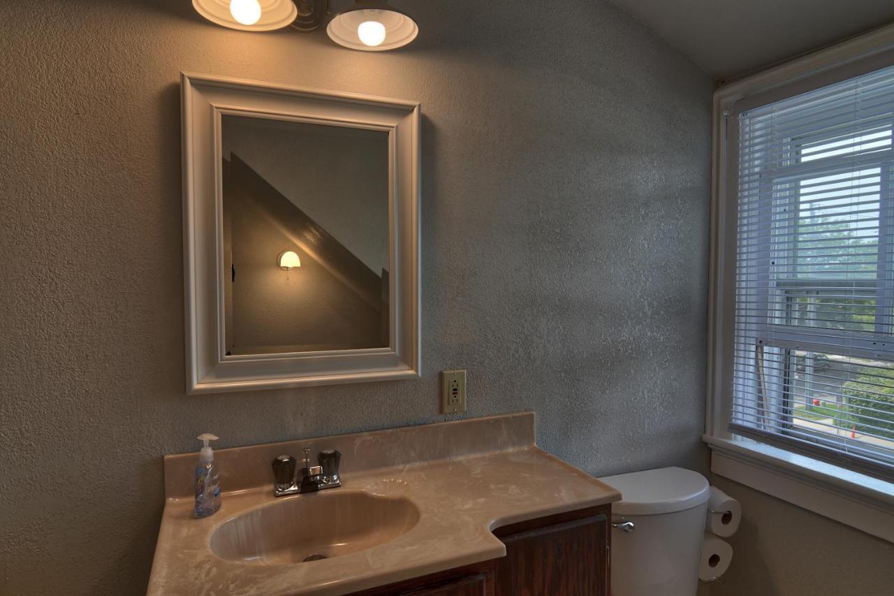 Charlevoix House Bed & Breakfast エクステリア 写真